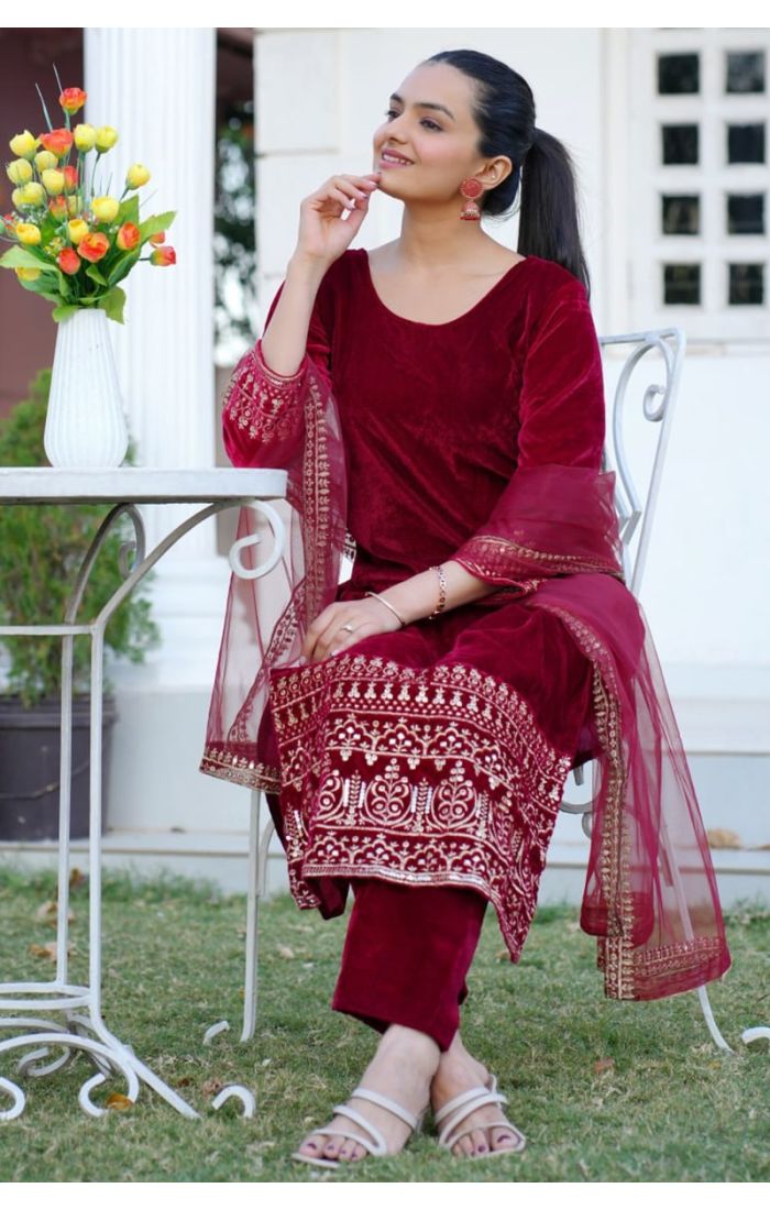 Burgundy velvet suit with embroidered dupatta – Luxury festive & wedding wear